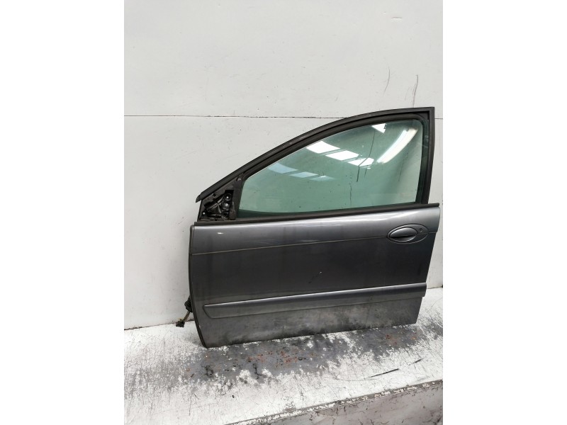 Recambio de puerta delantera izquierda para citroen c5 berlina attraction referencia OEM IAM   4P