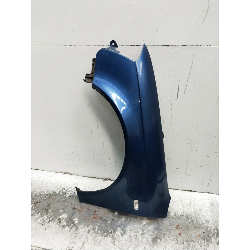 Recambio de aleta delantera izquierda para audi a4 avant (8e) referencia OEM IAM   