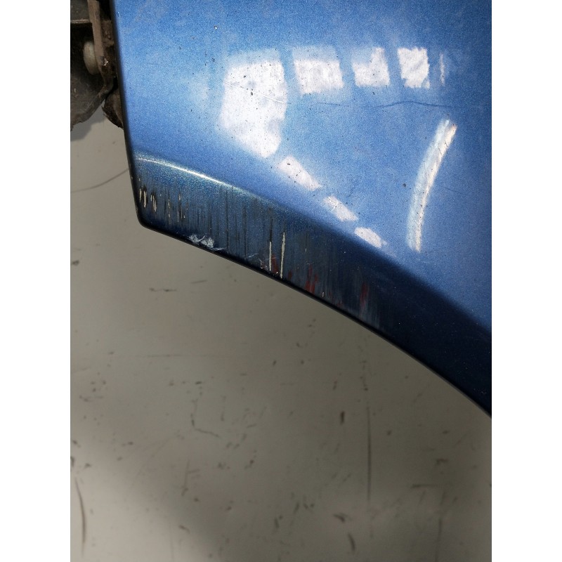 Recambio de aleta delantera izquierda para audi a4 avant (8e) referencia OEM IAM   