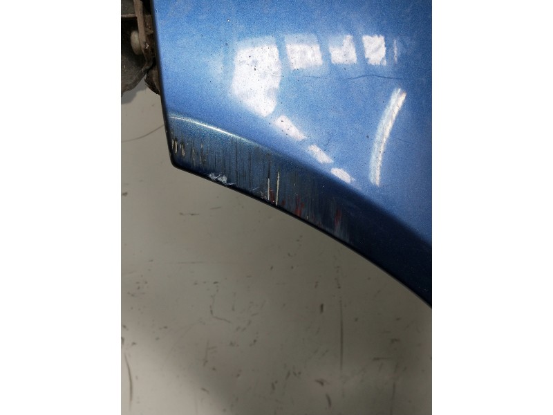 Recambio de aleta delantera izquierda para audi a4 avant (8e) referencia OEM IAM   