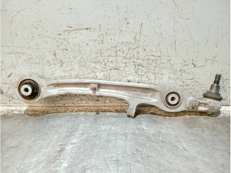 Recambio de brazo suspension inferior delantero izquierdo para audi a6 berlina (4f2) referencia OEM IAM   