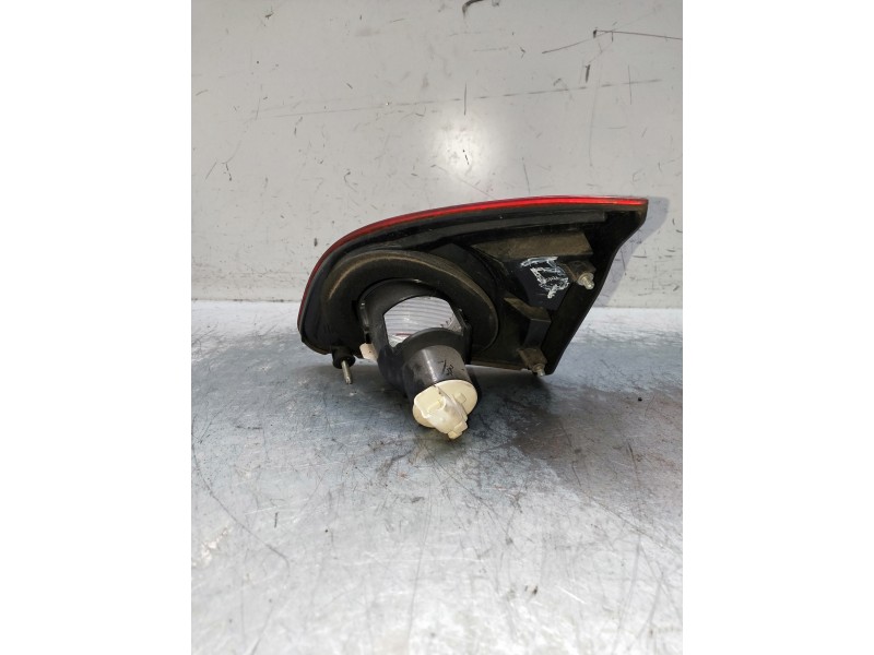 Recambio de piloto trasero izquierdo interior para nissan qashqai (j10) acenta referencia OEM IAM 89071063  