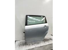 Recambio de puerta trasera izquierda para toyota corolla verso (r1) 2.2 d-4d luna referencia OEM IAM   5P 2