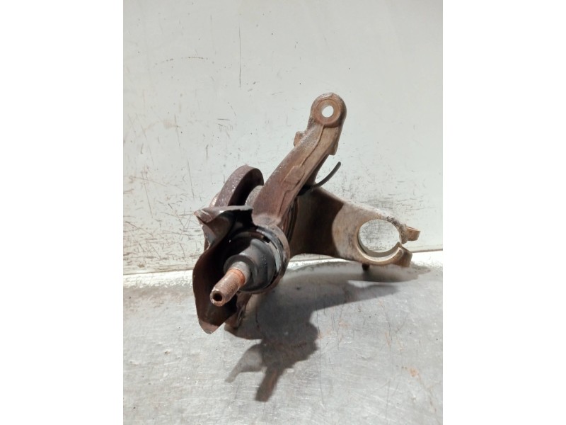 Recambio de mangueta delantera izquierda para citroen c5 berlina attraction referencia OEM IAM   