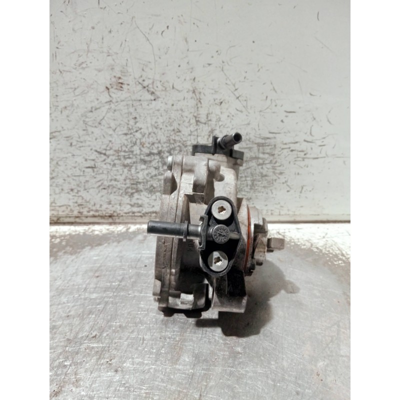 Recambio de depresor freno / bomba vacio para peugeot partner kasten referencia OEM IAM 9804021880  