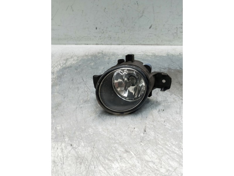 Recambio de faro antiniebla derecho para nissan qashqai (j10) acenta referencia OEM IAM 89206421 261508990A 