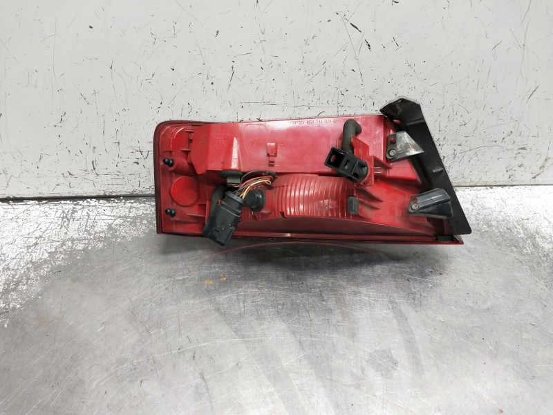 Recambio de piloto trasero derecho para audi a5 coupe (8t) referencia OEM IAM 8T8945096  