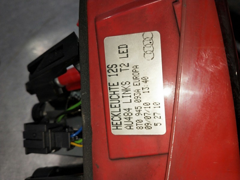 Recambio de piloto trasero izquierdo interior para audi a5 coupe (8t) referencia OEM IAM 8T0945093A  