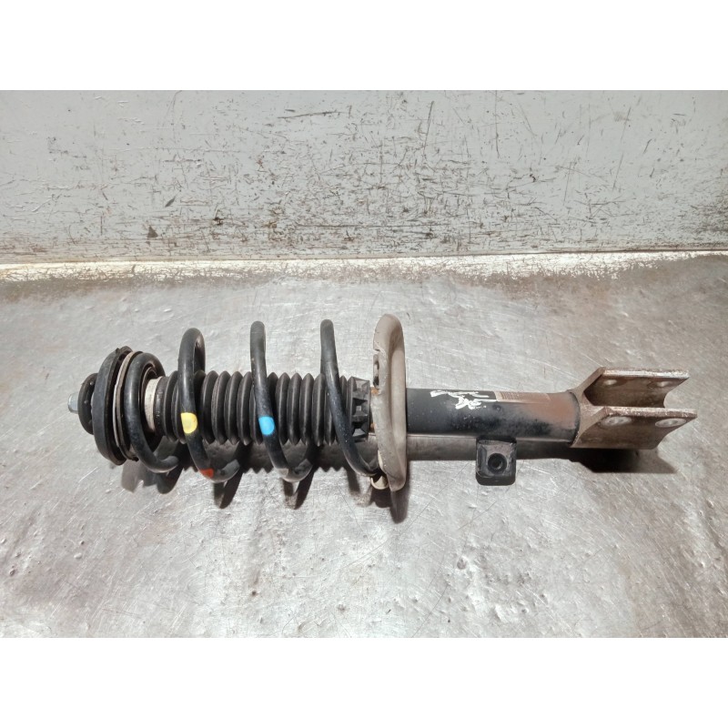 Recambio de amortiguador delantero derecho para peugeot partner kasten referencia OEM IAM 968410868006 824904003913 