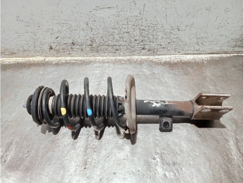 Recambio de amortiguador delantero derecho para peugeot partner kasten referencia OEM IAM 968410868006 824904003913 