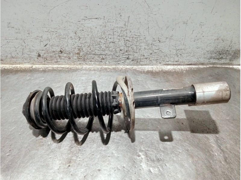 Recambio de amortiguador delantero izquierdo para peugeot partner kasten referencia OEM IAM 968410868006 824904003913 