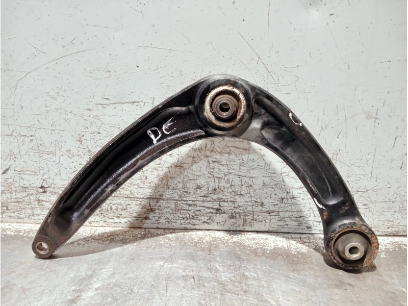 Recambio de brazo suspension inferior delantero derecho para peugeot partner kasten referencia OEM IAM 566792  