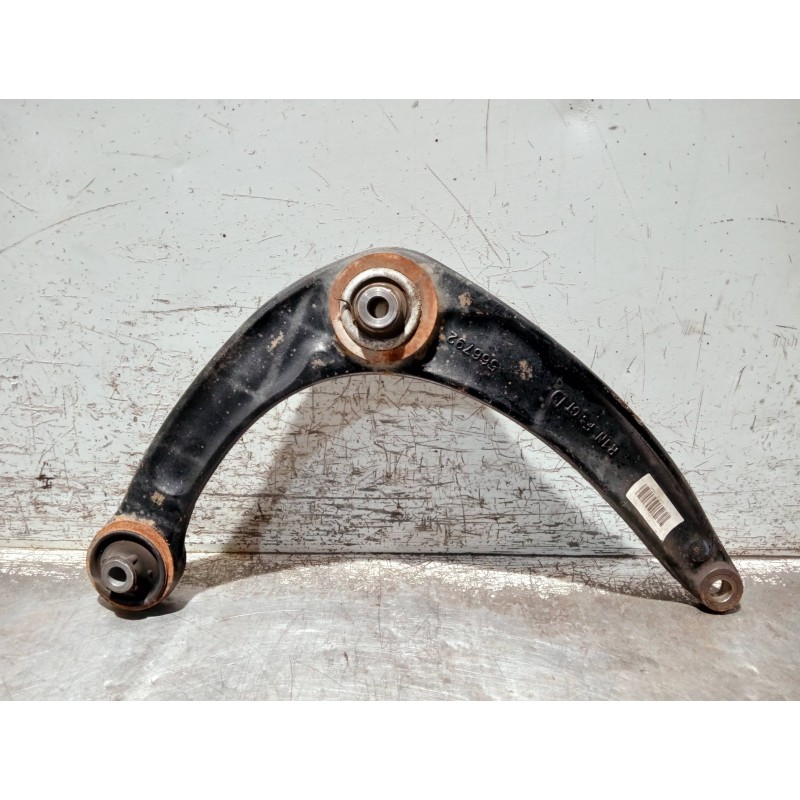 Recambio de brazo suspension inferior delantero derecho para peugeot partner kasten referencia OEM IAM 566792  