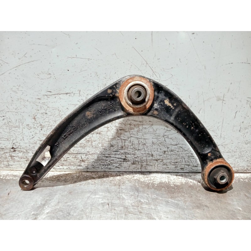 Recambio de brazo suspension inferior delantero izquierdo para peugeot partner kasten referencia OEM IAM 557452  