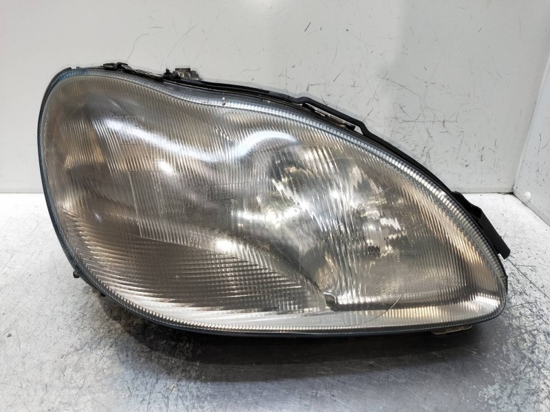 Recambio de faro derecho para mercedes clase s (w220) berlina 500 (220.075) referencia OEM IAM 0301153272  