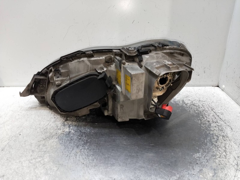 Recambio de faro derecho para mercedes clase s (w220) berlina 500 (220.075) referencia OEM IAM 0301153272  