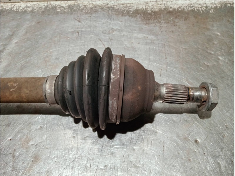 Recambio de transmision delantera izquierda para peugeot partner kasten referencia OEM IAM 9660782780  