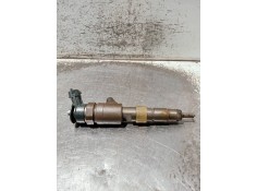 Recambio de inyector para peugeot partner kasten referencia OEM IAM 137227 0445110739 BOSCH