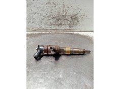 Recambio de inyector para peugeot partner kasten referencia OEM IAM 137227 0445110739 BOSCH 2