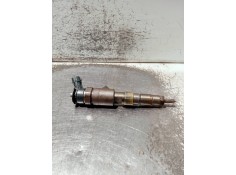 Recambio de inyector para peugeot partner kasten referencia OEM IAM 137227 0445110739 BOSCH