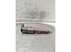 Recambio de inyector para peugeot partner kasten referencia OEM IAM 137227 0445110739 BOSCH