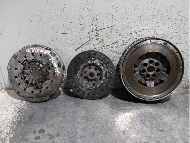 Recambio de kit embrague para renault megane ii berlina 5p referencia OEM IAM 324036310 124035910 415026110