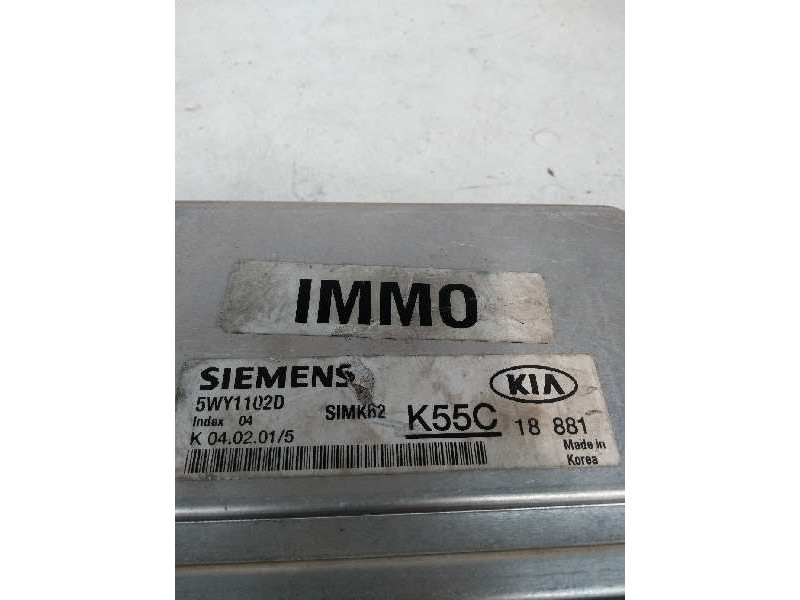 Recambio de centralita motor uce para kia carnival 2.5 referencia OEM IAM 5WY1102D K55C 18881 SIMK62