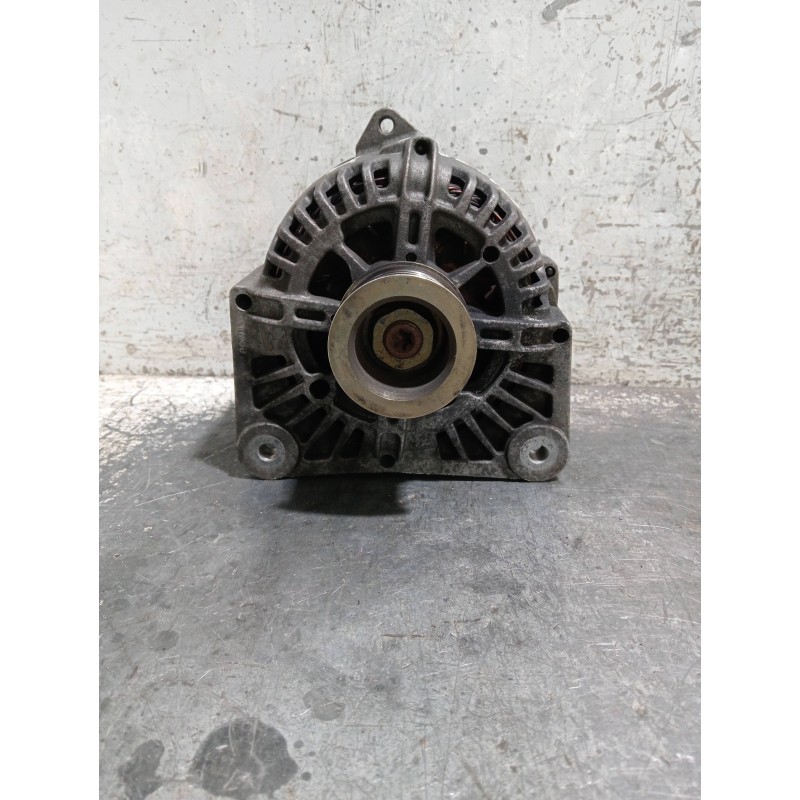 Recambio de alternador para renault megane ii berlina 5p referencia OEM IAM 8200331251  