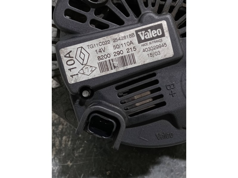 Recambio de alternador para renault megane ii berlina 5p referencia OEM IAM 8200331251  
