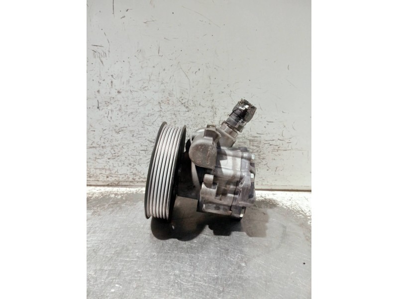 Recambio de bomba direccion para audi a4 avant (8e) referencia OEM IAM 8E0145155N 7690955121 
