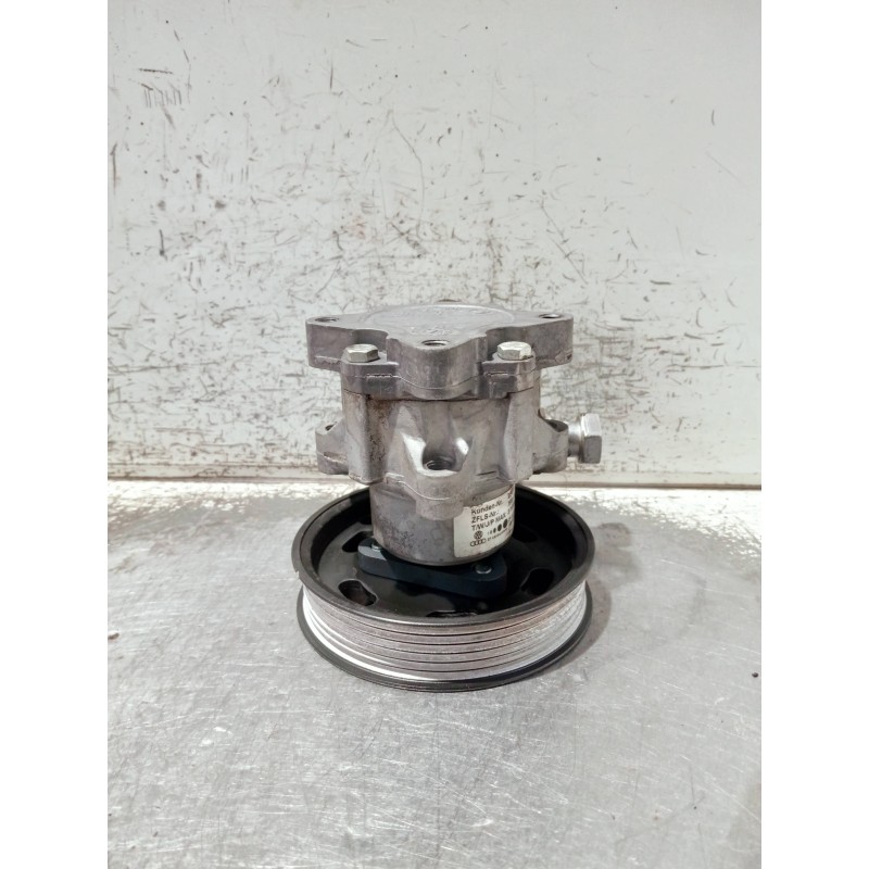 Recambio de bomba direccion para audi a4 avant (8e) referencia OEM IAM 8E0145155N 7690955121 