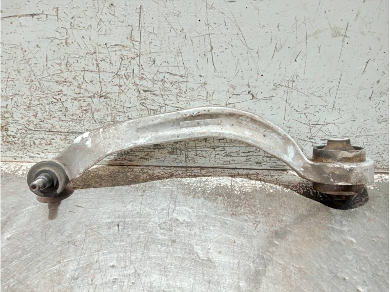 Recambio de brazo suspension inferior delantero izquierdo para audi a4 avant (8e) referencia OEM IAM   