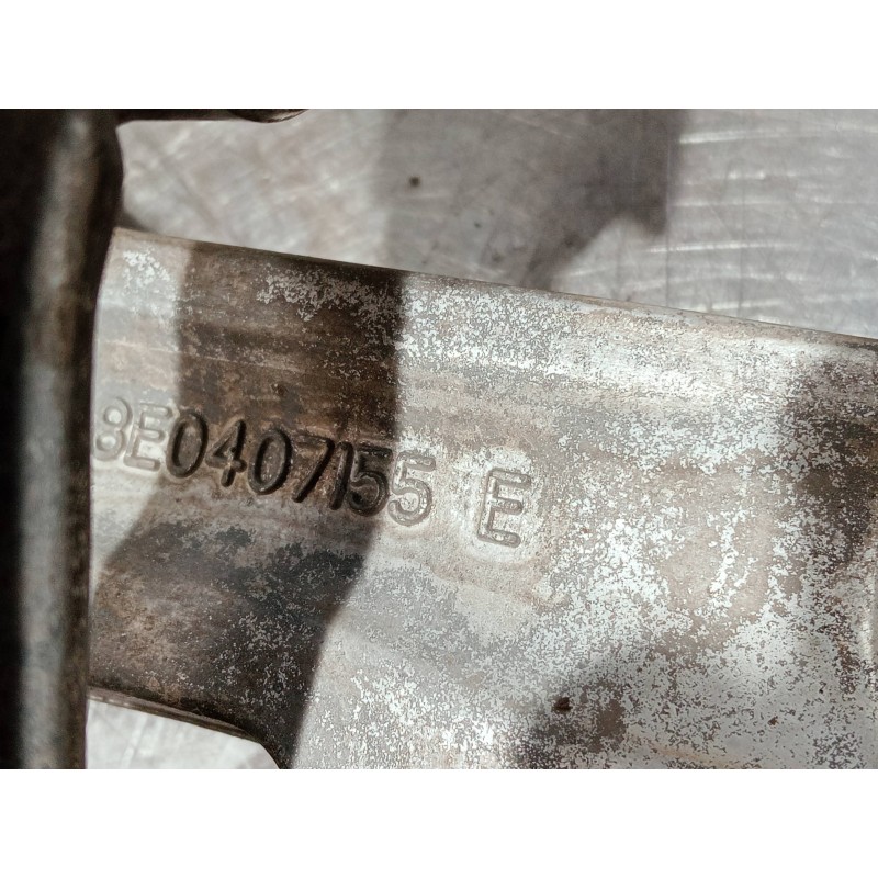 Recambio de brazo suspension superior delantero derecho para audi a4 avant (8e) referencia OEM IAM 8E0407155E  