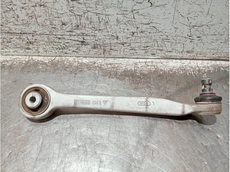 Recambio de brazo suspension superior delantero izquierdo para audi a4 avant (8e) referencia OEM IAM 8E0407505C  