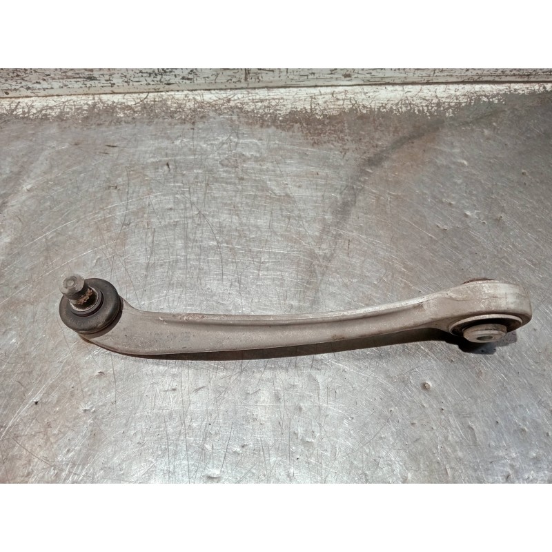 Recambio de brazo suspension superior delantero izquierdo para audi a4 avant (8e) referencia OEM IAM 8E0407505C  