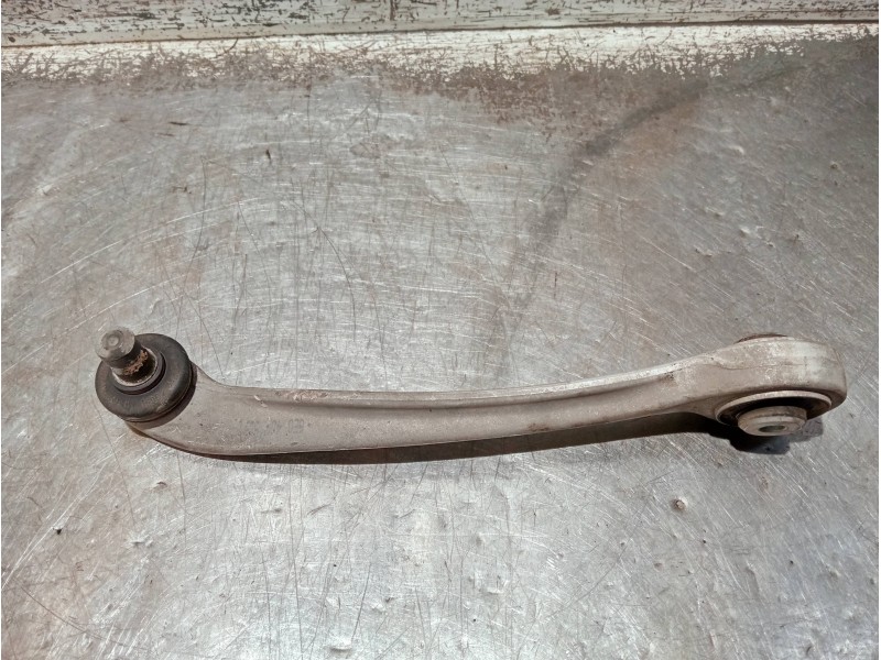 Recambio de brazo suspension superior delantero izquierdo para audi a4 avant (8e) referencia OEM IAM 8E0407505C  