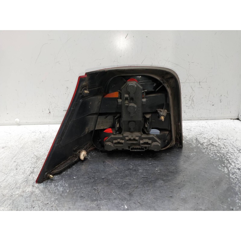 Recambio de piloto trasero izquierdo para volkswagen golf iv berlina (1j1) referencia OEM IAM 1J6945257  