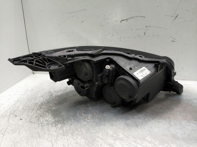 Recambio de faro izquierdo para peugeot 208 (p2) referencia OEM IAM 9823194080 90174682 