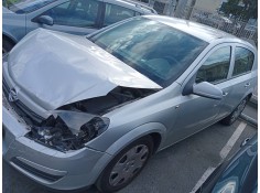 opel astra h berlina del año 2004