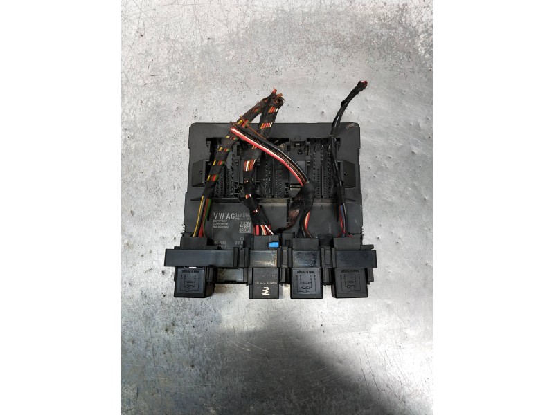 Recambio de caja reles / fusibles para volkswagen passat cc (357) 2.0 tdi referencia OEM IAM 3AA937087R  