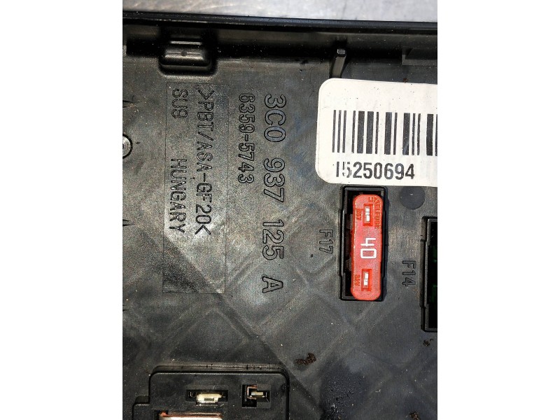 Recambio de caja reles / fusibles para volkswagen passat cc (357) 2.0 tdi referencia OEM IAM 3C0937125A  
