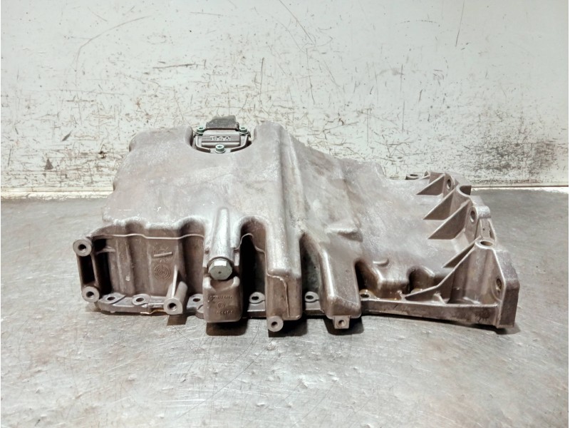 Recambio de carter para audi a4 avant (8e) referencia OEM IAM 03G103603 03G103601 