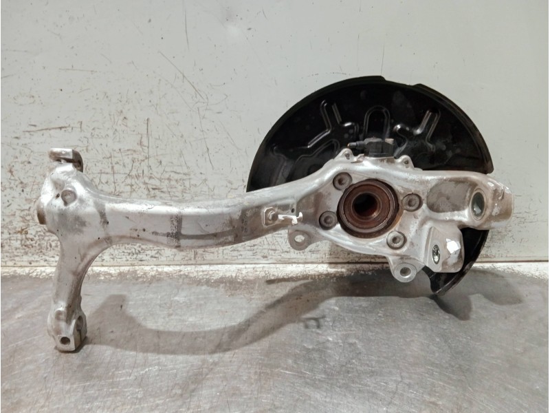Recambio de mangueta delantera izquierda para audi a4 avant (8e) referencia OEM IAM 8E04072410  