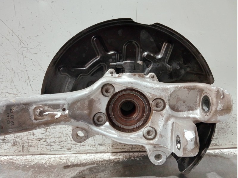 Recambio de mangueta delantera izquierda para audi a4 avant (8e) referencia OEM IAM 8E04072410  