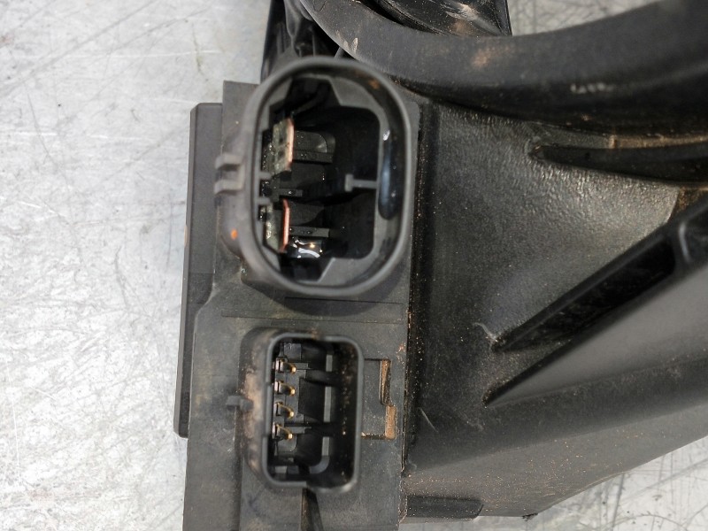 Recambio de electroventilador para peugeot 208 (p2) referencia OEM IAM 9827752980  