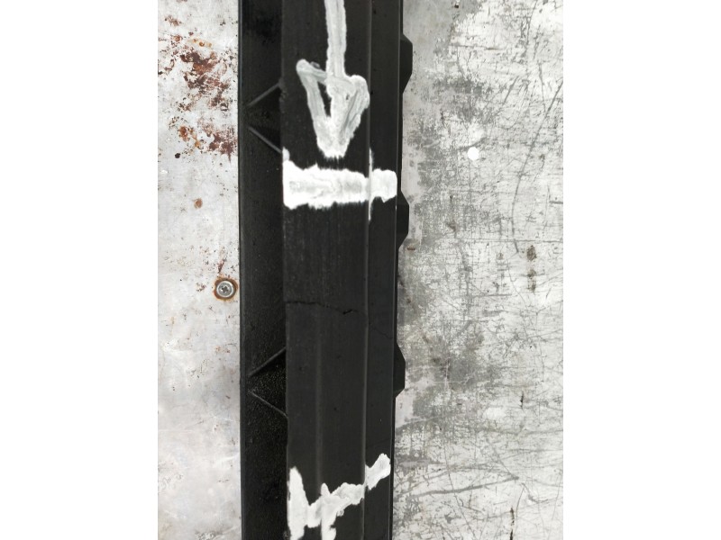 Recambio de panel frontal para audi a5 coupe (8t) referencia OEM IAM   OJO VER FOTOS