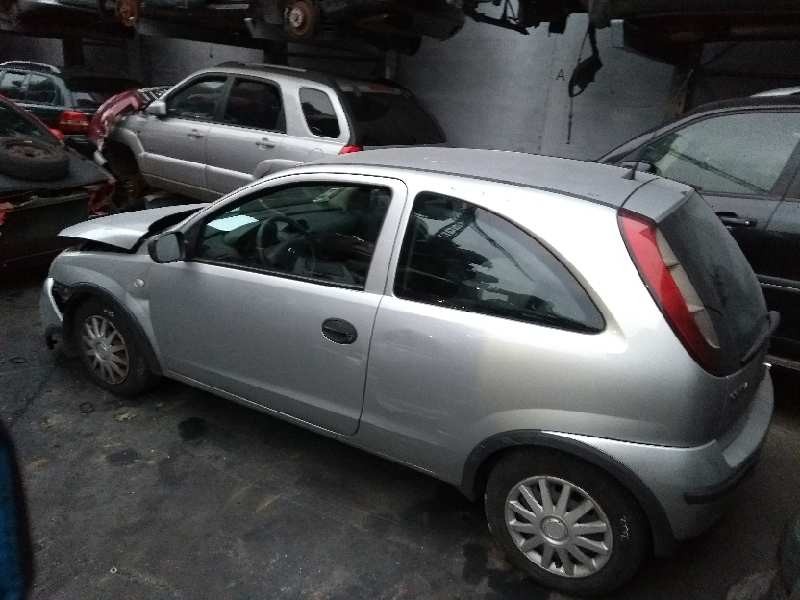 opel corsa c del año 2004