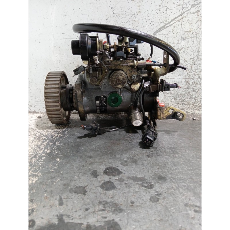 Recambio de bomba inyeccion para toyota corolla (e11) referencia OEM IAM R8448B382D  LUCAS