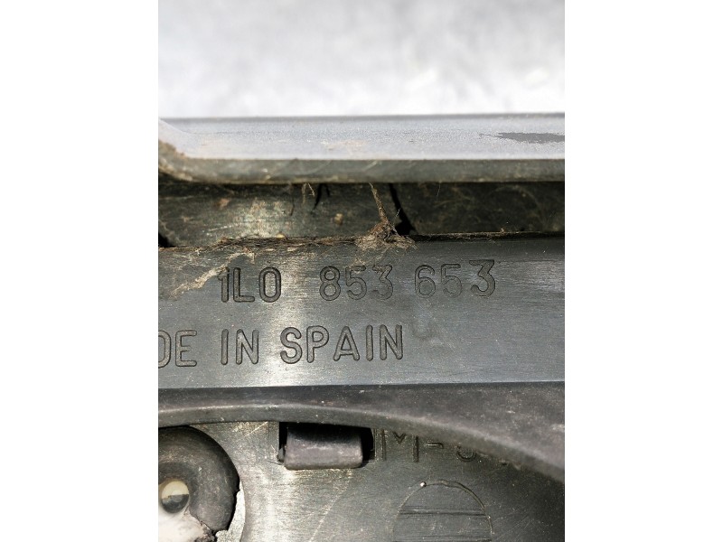 Recambio de rejilla delantera para seat toledo (1l) referencia OEM IAM 1L0853653  