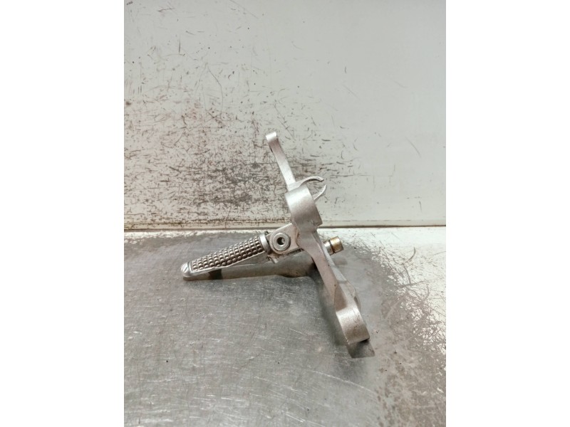 Recambio de estribo para kawasaki ninja zx-6 r/rr referencia OEM IAM ADC30143  DELANTERO DERECHO